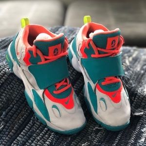 Nike Speed Turf Shoes Size 3Y